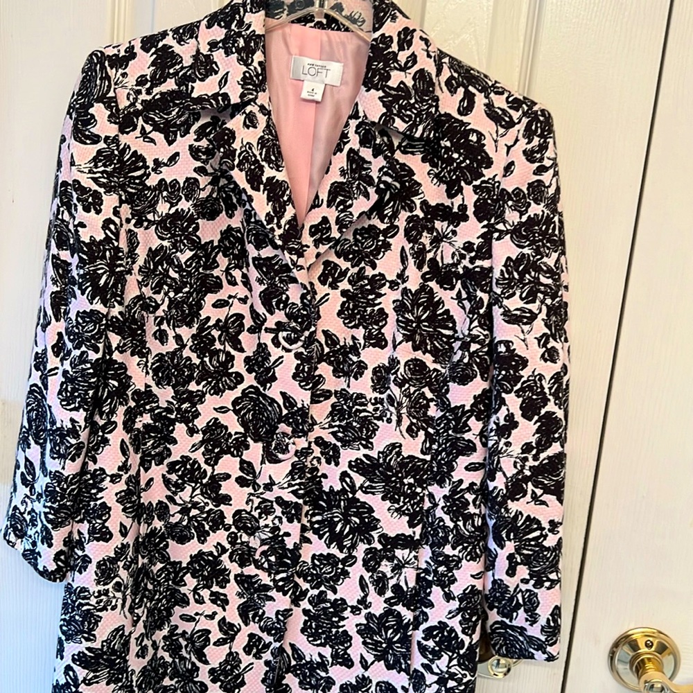 BEAUTIFUL ANN TAYLOR FLORAL SPRING COAT